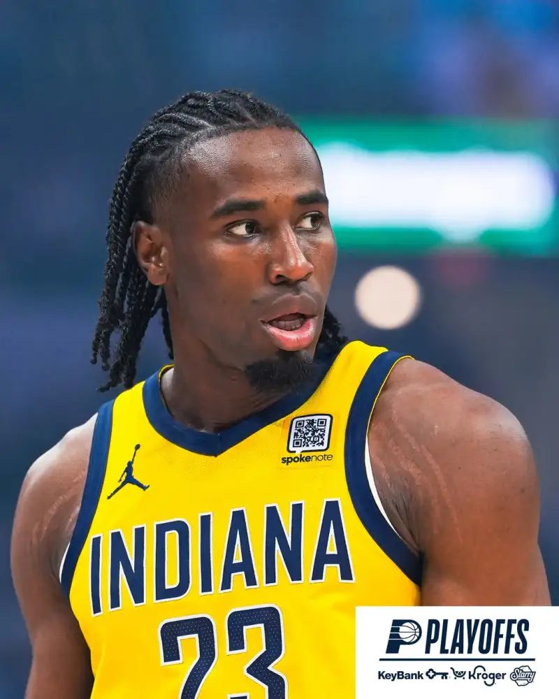 恭喜！庫爾圖瓦達成皇馬生涯200場西甲里程碑，獲贈紀念球衣