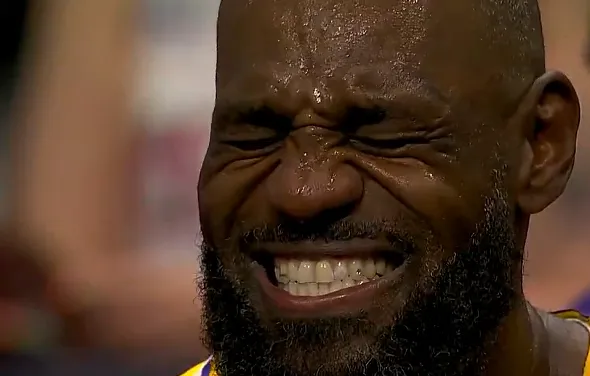 朗斯回應對巴黎比賽延期：盡管不同意，仍以負責的態度接受此決定