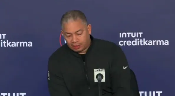 比塞克：很高興看到鄧弗里斯打進2粒不可思議的進球 想要所有冠軍