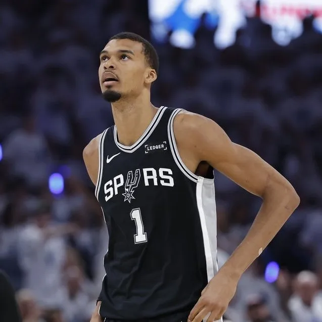 Shams：文班亚马因赛后未接受媒体采访，遭NBA官方警告