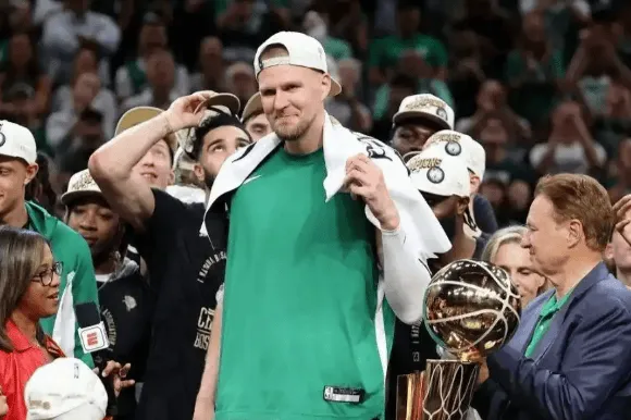 中國女足晉級亞洲杯四強 半決賽對陣澳大利亞隊