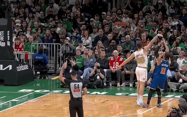 法比奧社媒曬慶祝動作：本來孩子們希望我能在超級杯做這個動作的