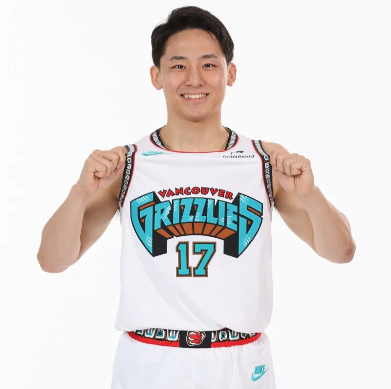 流言板]24岁生日快乐！NBA官方晒图为河村勇辉庆生