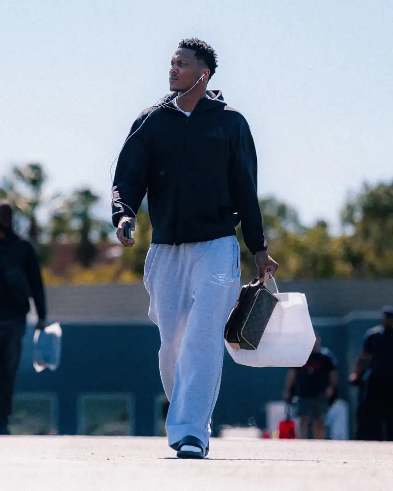 [流言板]克尼普爾：展望未來，攻防兩端團結一致將是我們最好的策略