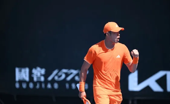 “流言板]吴易昺3-1胜纳尔迪获职米兰体育