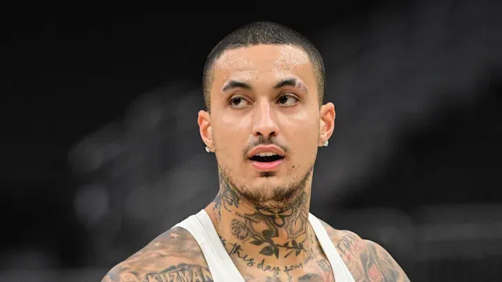 [流言板]Amick：雄鹿向黄蜂报价布里奇斯，但后者对库兹马缺乏兴趣-NBA新闻-虎扑社区