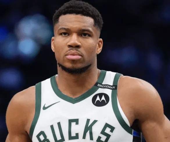 [流言板]杜蘭特殺入禁區雙手隔扣馬特科維奇，火箭再次取得領先